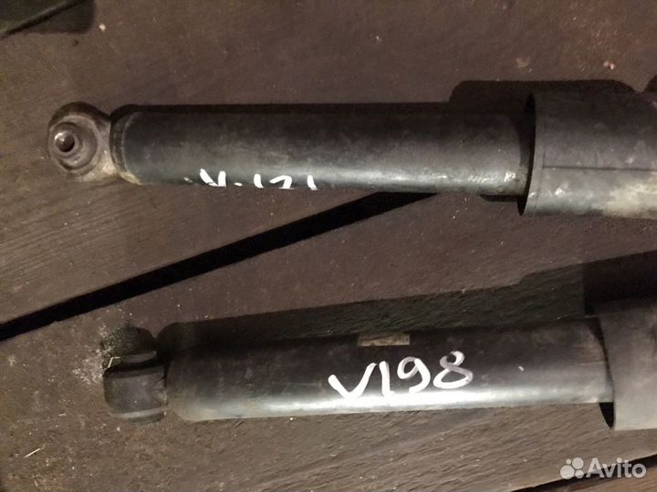 Infiniti fx35 fx45 амортизатор задний