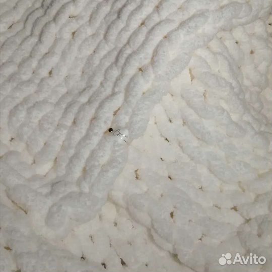 Плед ручной работы крупной вязки