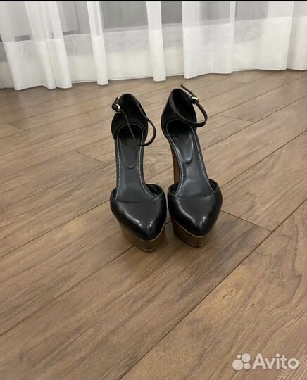 Босоножки Sergio Rossi