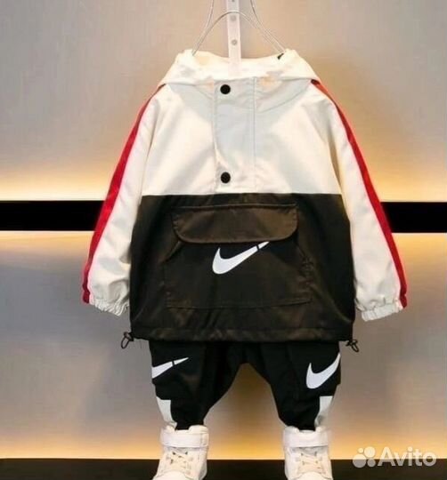 Костюм детский новый
