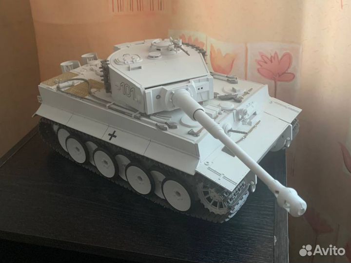 Модель танка Pz.Kpfw. VI Tiger I (1:16)