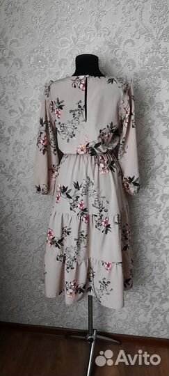 Платье р-р 44 (S) Froggi