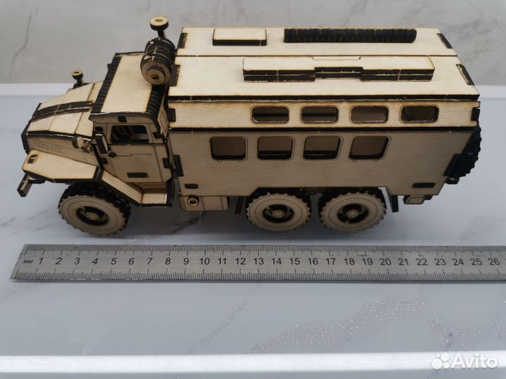 Модель автомобиля