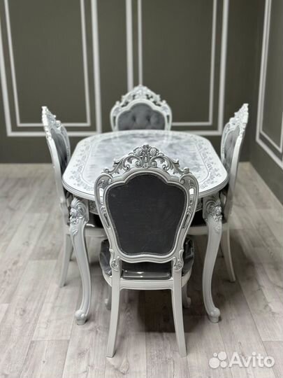 Стол и стулья от производителя. В наличии