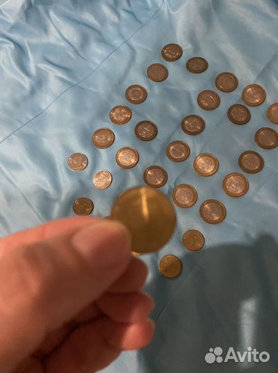 Юбилейные монеты