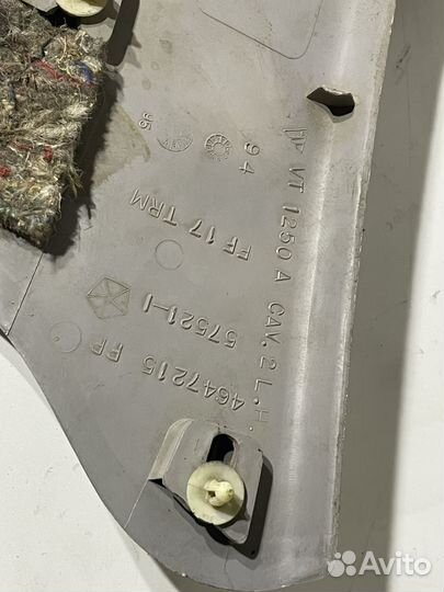 Обшивка задней стойки Сhrysler Сirrus