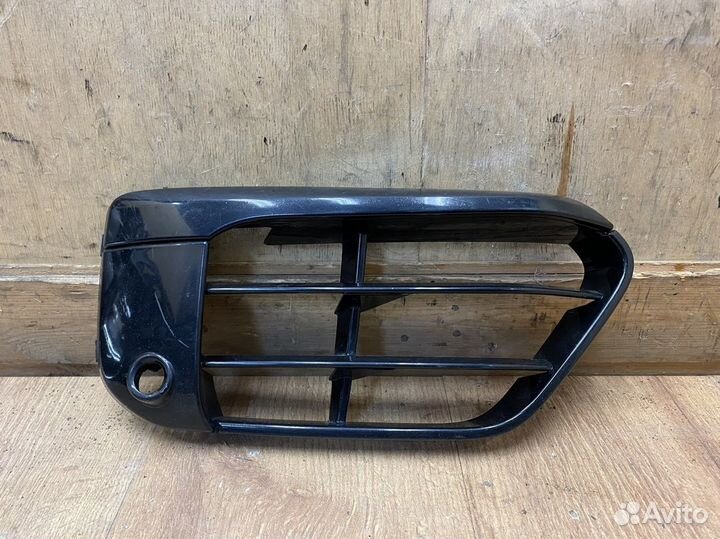 Решётка в бампер правая Bmw X1 F48