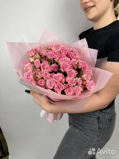 Букет кустовые розы