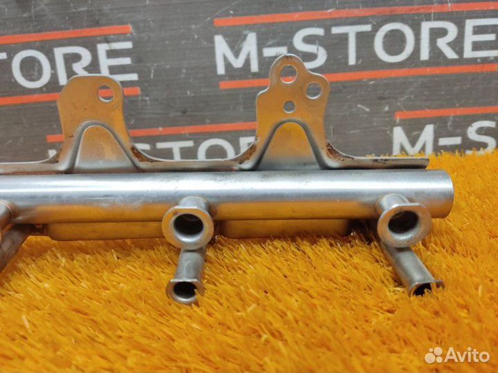 Топливная рампа Audi Q5 8R cdnc 2009