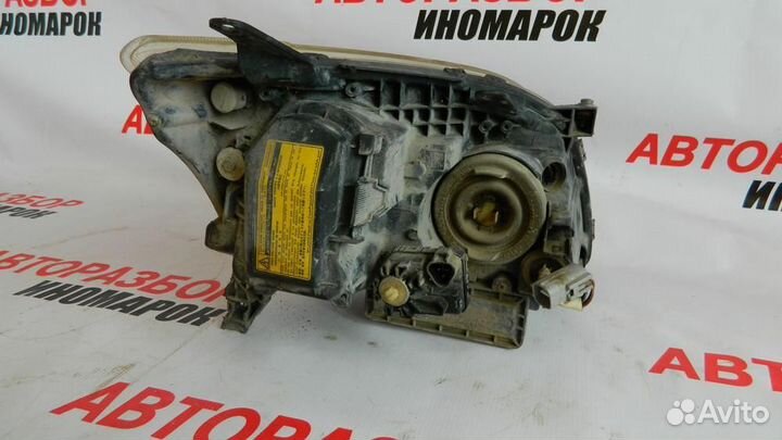 Фара левая Toyota Avensis T250 2003-2009