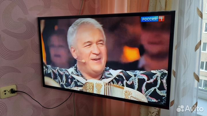 Телевизор SMART tv samsung ue40f6400ak