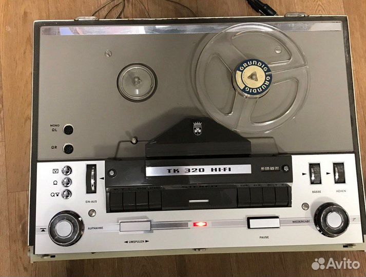 Катушечный магнитофон Grundig TK 320 Hi-Fi