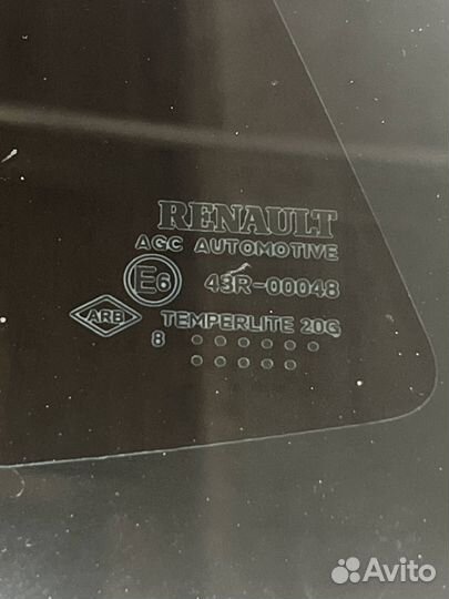 Форточка заднего левого крыла Renault Kaptur