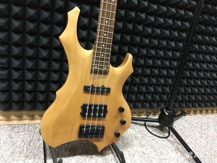 Бас-гитара Custom Forester (мастеровая)