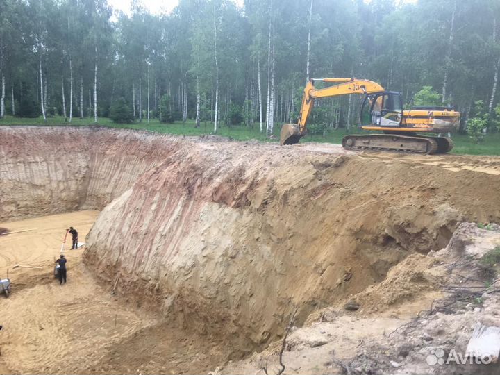 Услуги гусеничного экскаватора