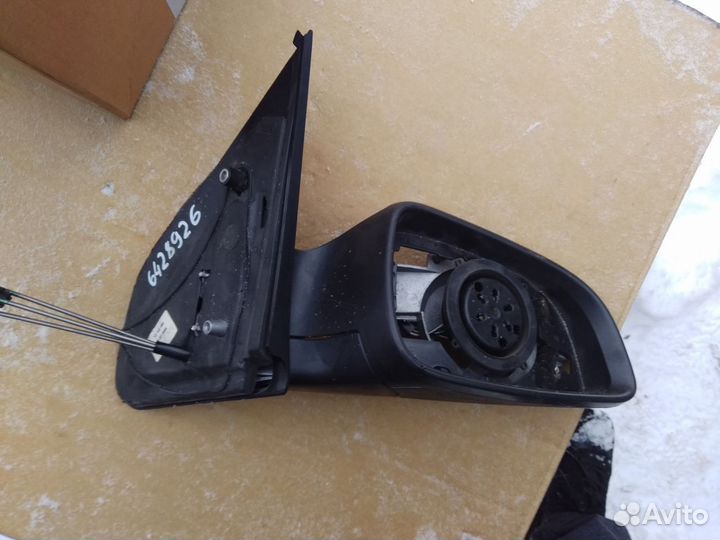 Зеркало правое Opel Astra H 2004-10 механическое