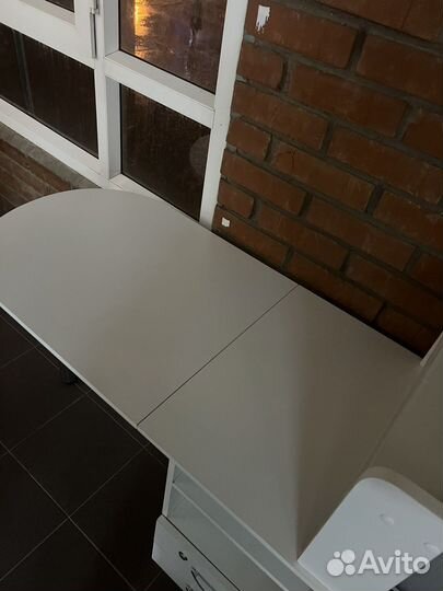 Стол для маникюра бу