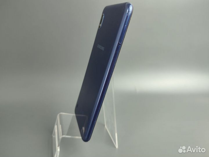 Samsung Galaxy A10, 2/32 ГБ