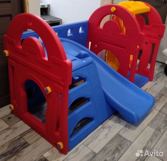 Детская горка с качелями для малышей