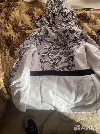 Горнолыжная куртка женская