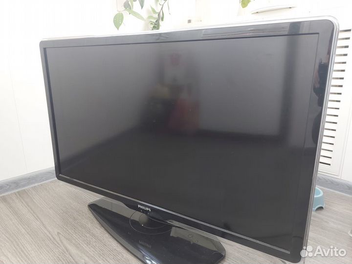Телевизор Philips 37