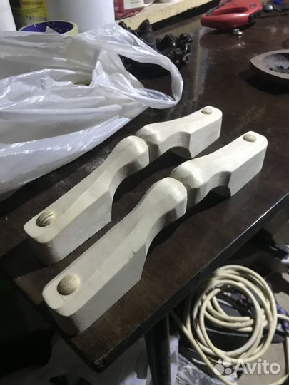 Дверные ручки деревянные