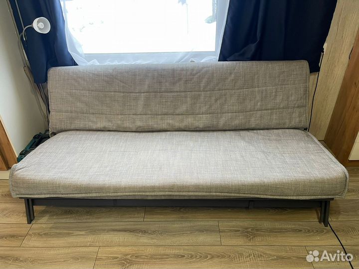 Диван IKEA