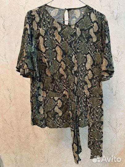 Кофта змеиный принт 44-46 размер