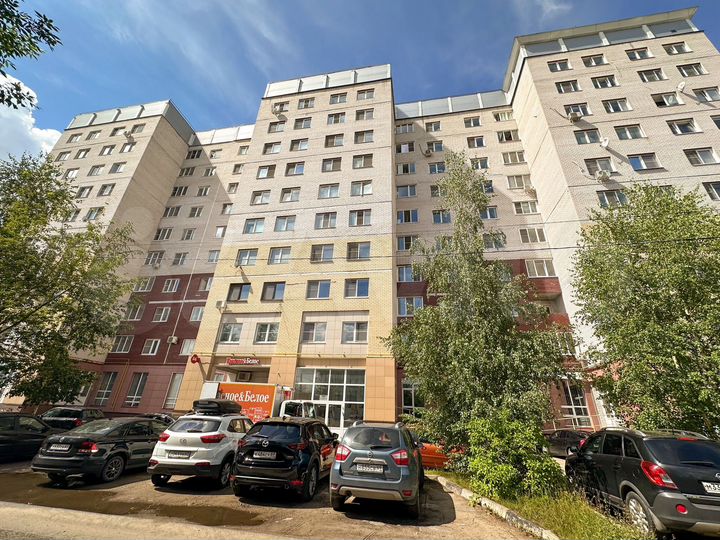 2-к. квартира, 60 м², 2/9 эт.