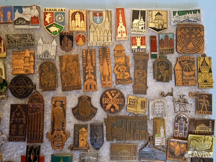 Значки городов Прибалтики ГДР и другие