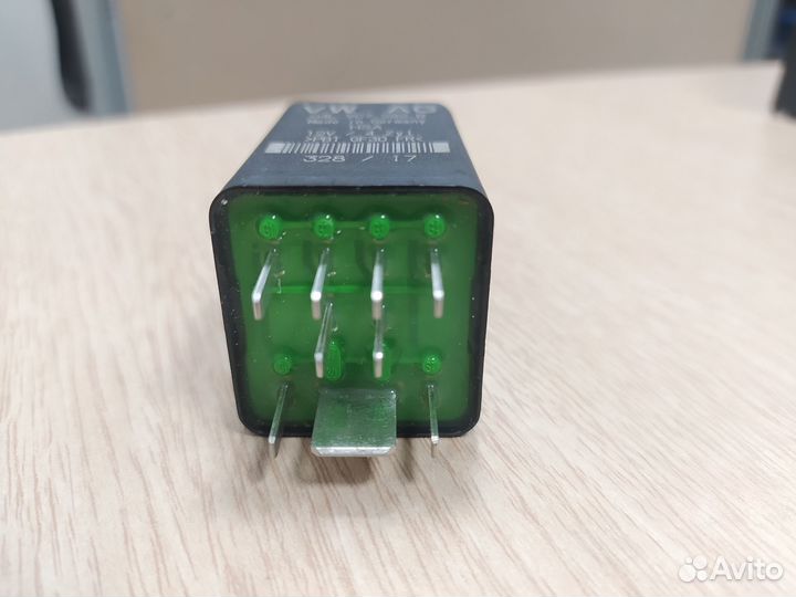 Блок управления свечей накаливания 04L 907 282 B