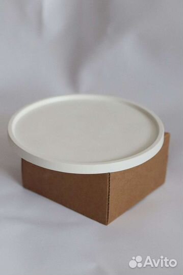 Декоративный поднос из гипса