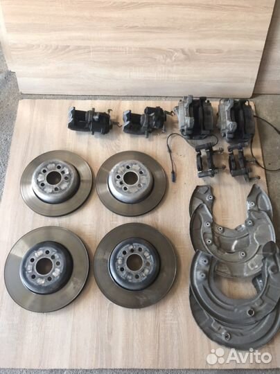 Полный комплект тормозов BMW