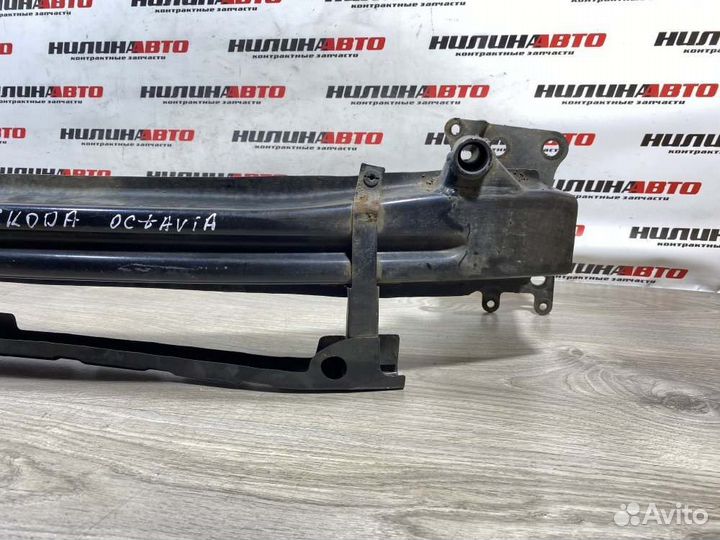 Усилитель переднего бампера Skoda Octavia A5 1Z