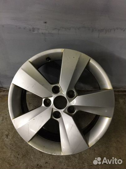 Диск литой R16 Skoda Octavia A7 5E0601025CD