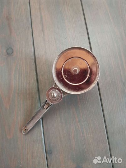 Машинка для закатки банок