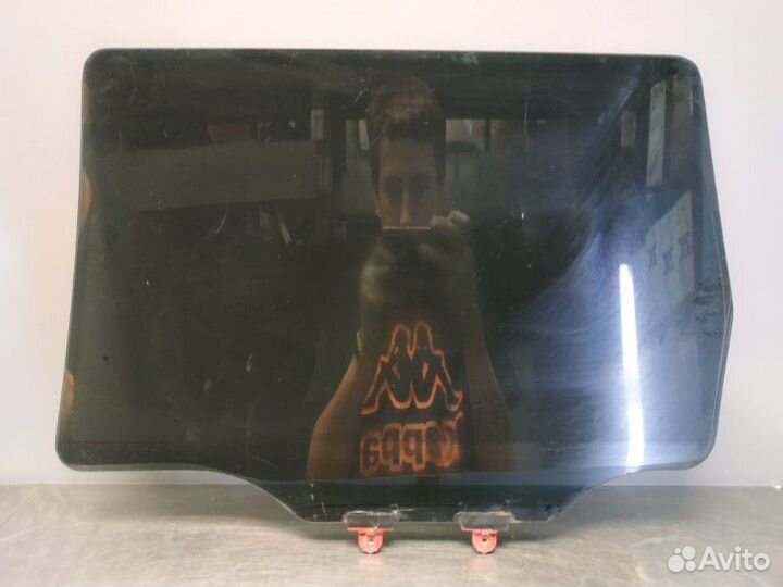 Стекло двери заднее правое Mitsubishi Outlander Xl