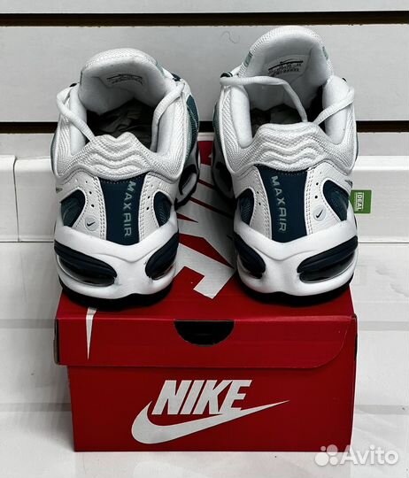 Кроссовки Nike Air Max Tailwind 4