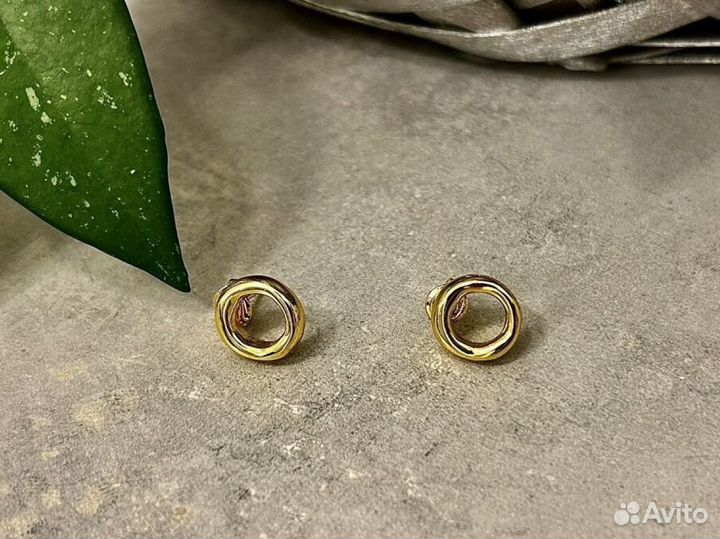 Uno DE серьги пусеты