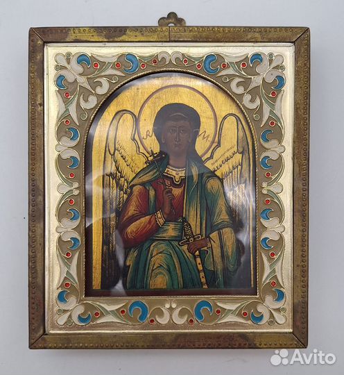 Редкая икона в киоте 