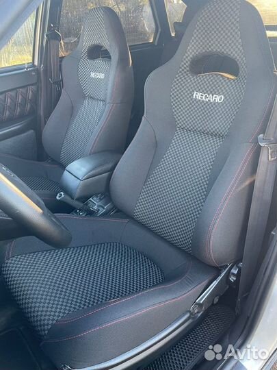 Комплект Рекаро с тканевыми обивками
