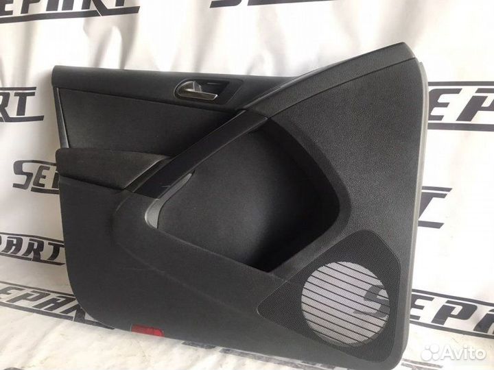 Обшивки дверей Volkswagen Tiguan