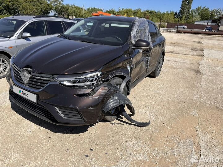 Renault Arkana 1.6 МТ, 2020, битый, 145 000 км