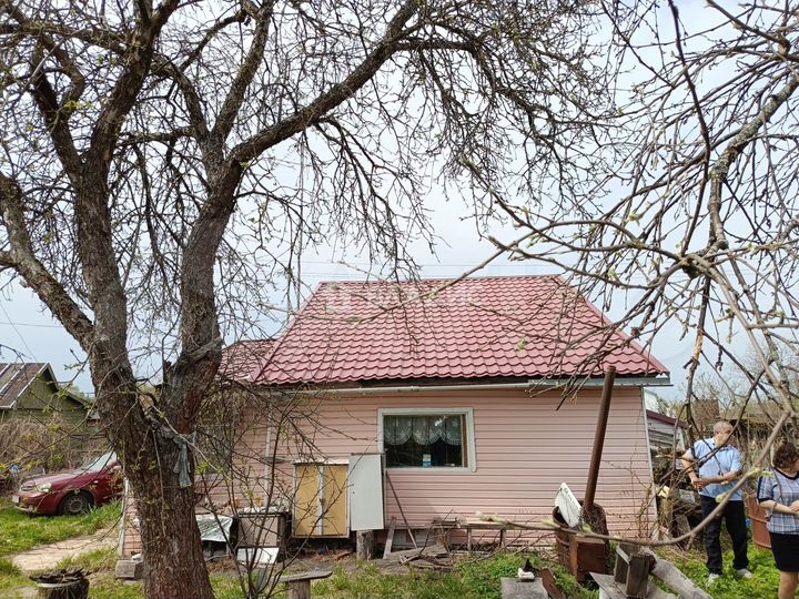 Дача 33 м² на участке 4 сот.