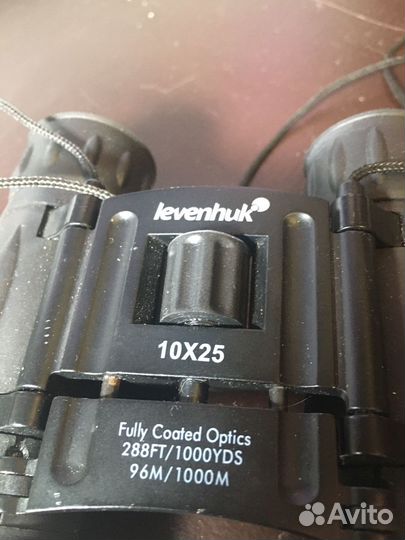 Бинокль Levenhuk Atom 10х25