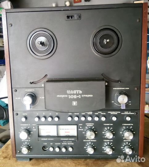 Катушечный магнитофон Илеть 102-1