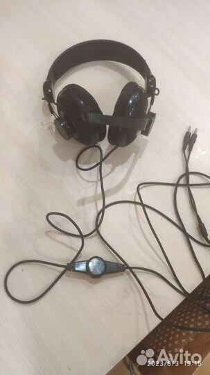 Игровые наушники Razer