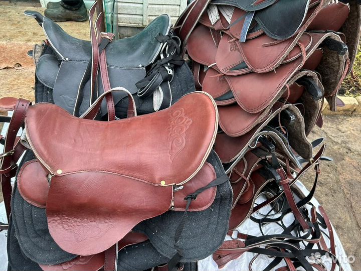 Седло для лошади