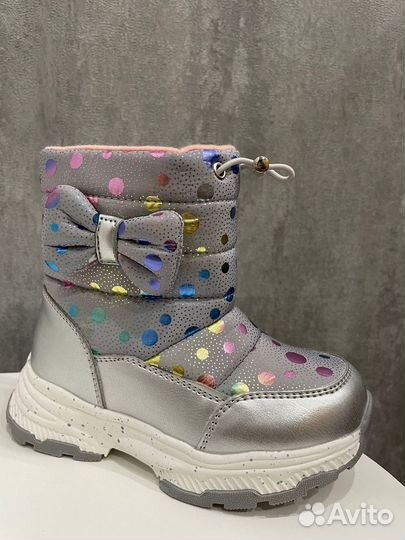 Дутики для девочки новые