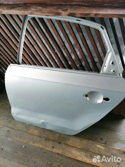 Задняя дверь фольцваген поло 2014